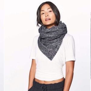 Lululemon Vinyasa Rulu Scarf